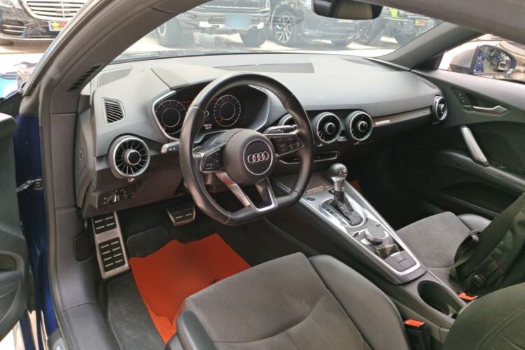 Used Audi TT 2015 TT Coupe 45 TFSI Center Console