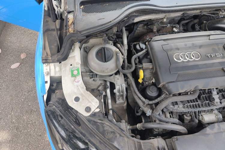 Used Audi TT 2015 TT Coupe 45 TFSI Engine Bay Right