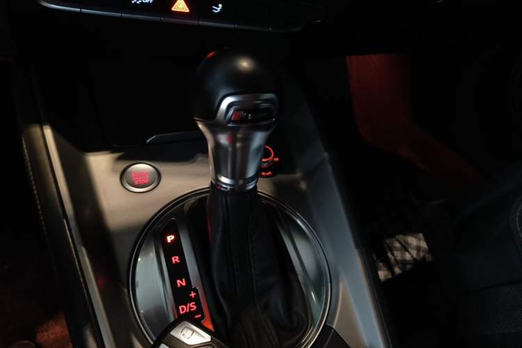 Used Audi TT 2015 TT Coupe 45 TFSI Gear Lever