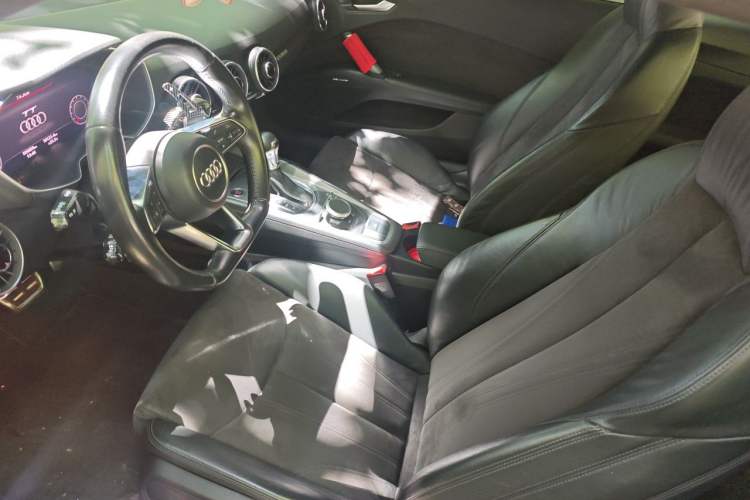 Used Audi TT 2015 TT Coupe 45 TFSI quattro Left Front Seat