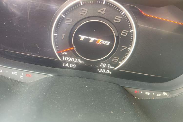 Used Audi TT 2015 TT Coupe 45 TFSI Odometer Close Up