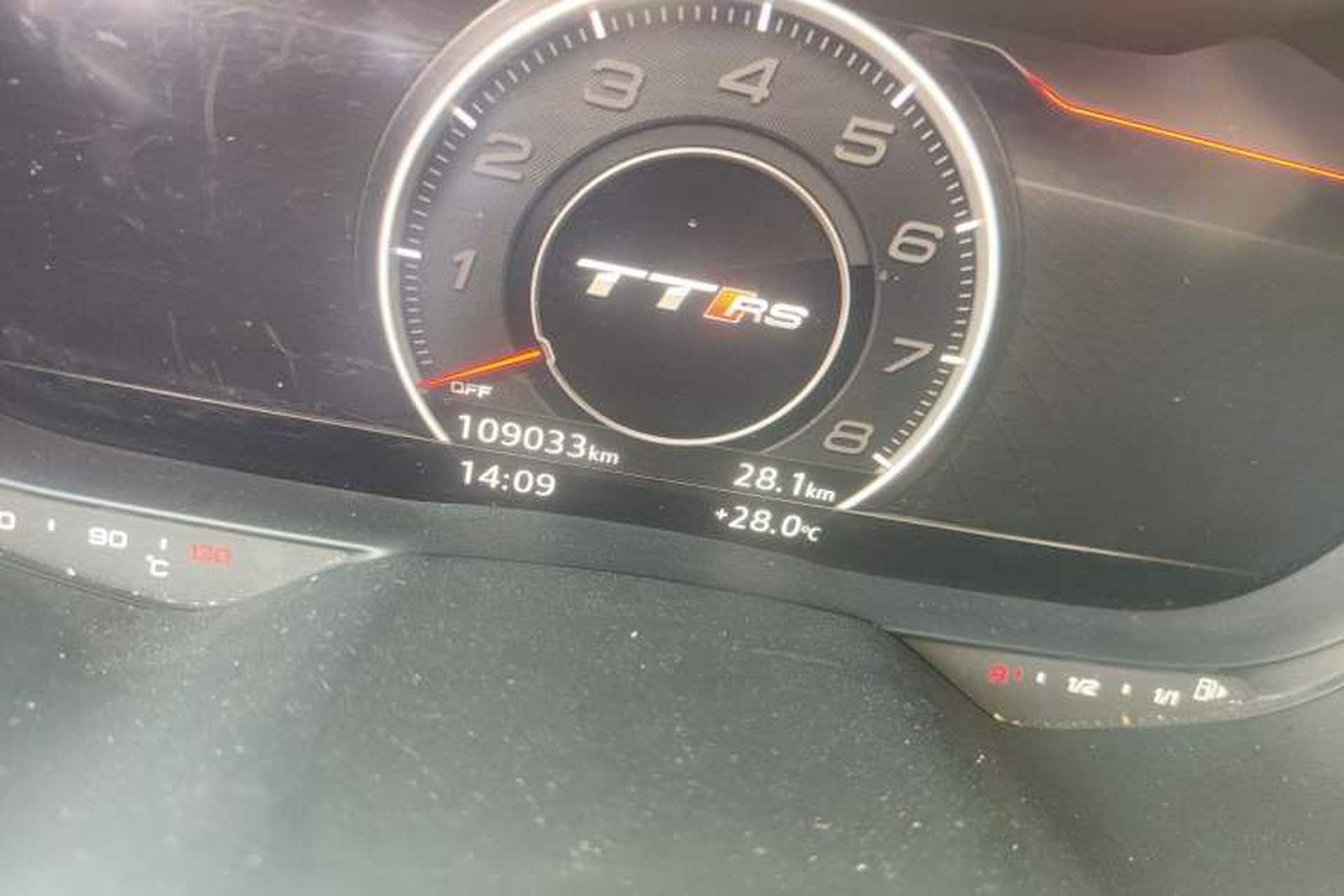Used Audi TT 2015 TT Coupe 45 TFSI Odometer Close Up