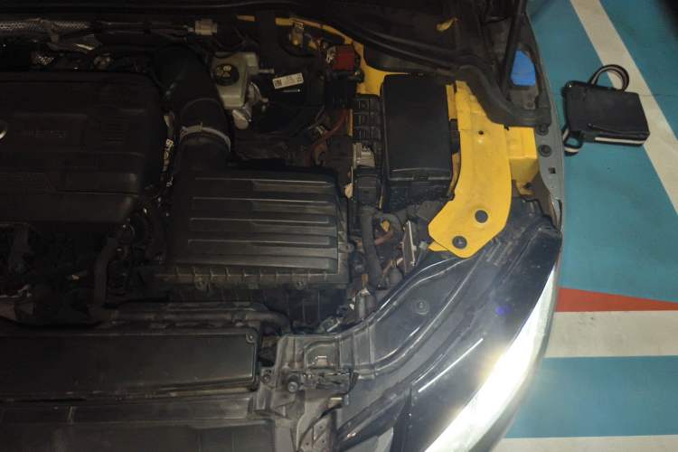 Used Audi TT 2015 TT Coupe 45 TFSI quattro Engine Bay Left