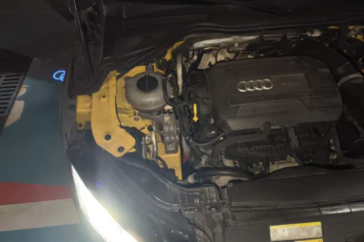 Used Audi TT 2015 TT Coupe 45 TFSI quattro Engine Bay Right