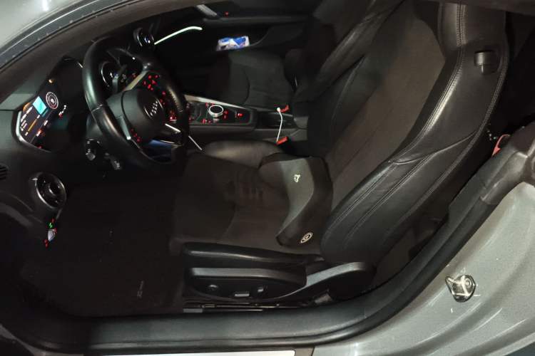 Used Audi TT 2015 TT Coupe 45 TFSI quattro Left Front Seat