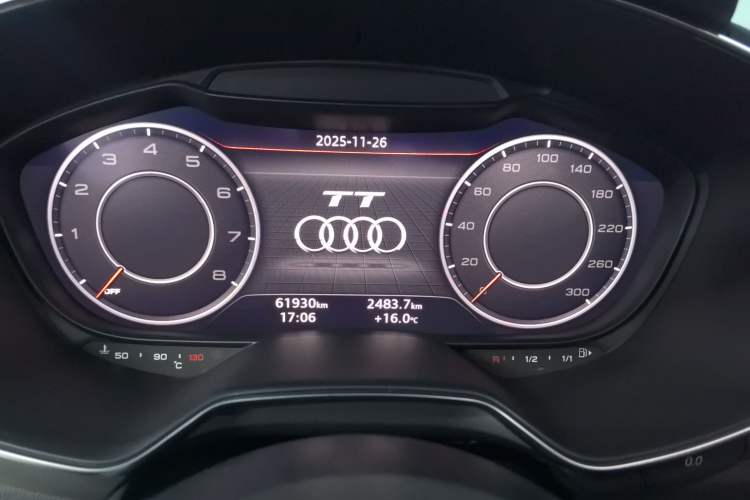 Used Audi TT 2015 TT Coupe 45 TFSI Odometer Close Up