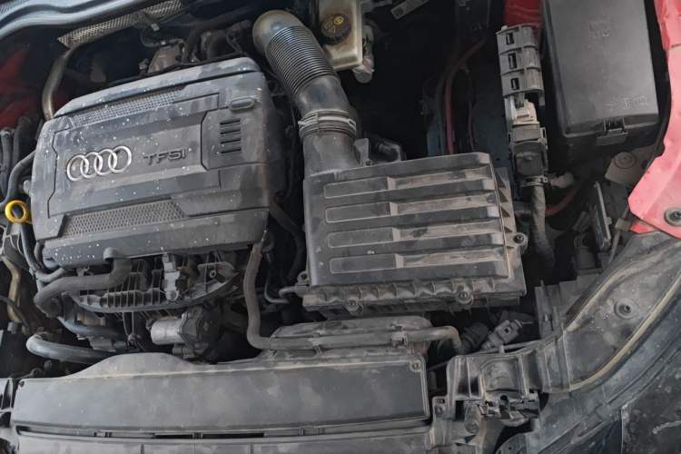 Used Audi TT 2015 TT Coupe 45 TFSI Engine Bay Left