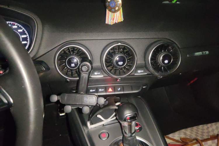 Used Audi TT 2015 TT Coupe 45 TFSI Audio And AC Panel