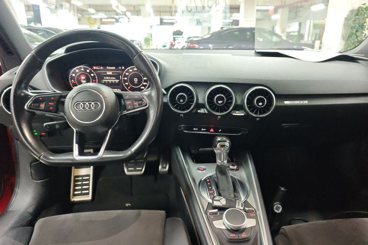 Used Audi TT 2015 TT Coupe 45 TFSI Center Console