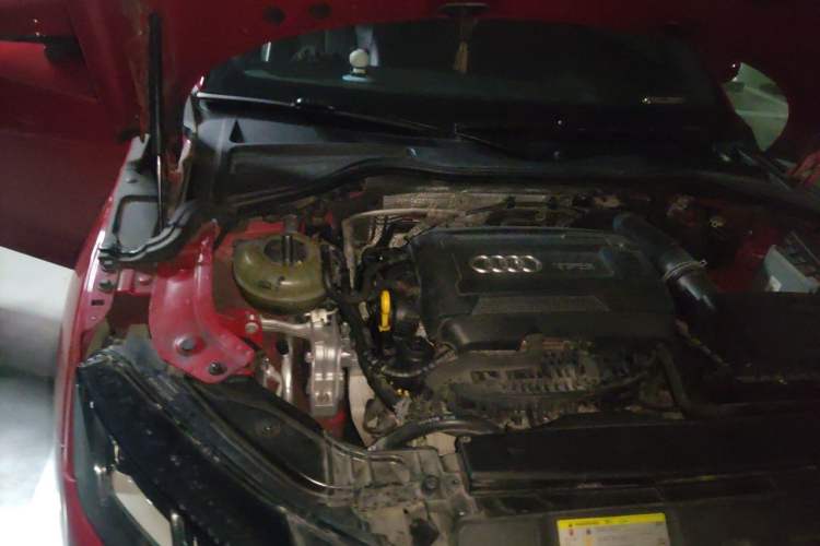 Used Audi TT 2015 TT Coupe 45 TFSI Engine Bay Right