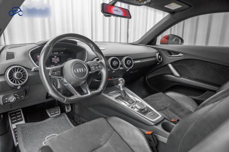Used Audi TT 2015 TT Coupe 45 TFSI Interior 1