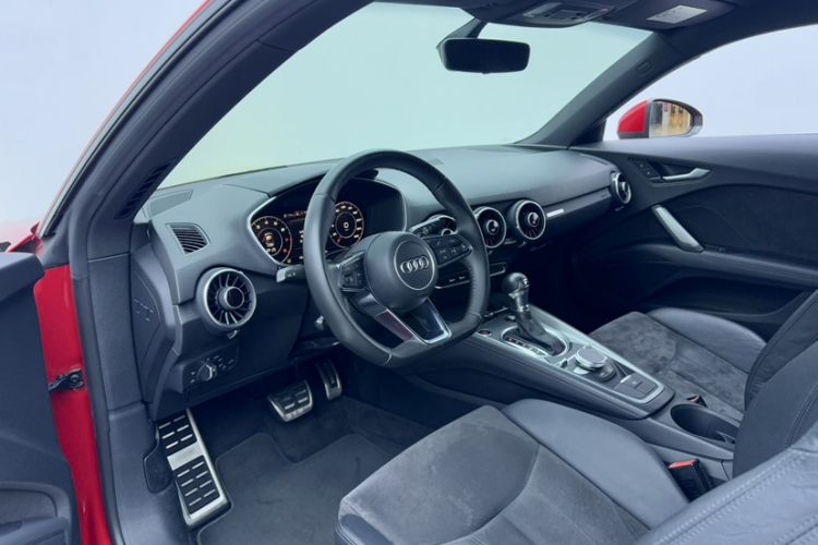 Used Audi TT 2015 TT Coupe 45 TFSI Interior 4