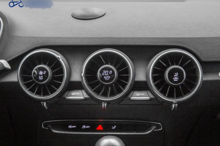Used Audi TT 2015 TT Coupe 45 TFSI Interior 4