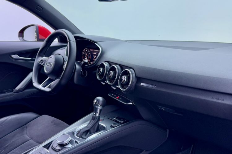 Used Audi TT 2015 TT Coupe 45 TFSI Interior 9