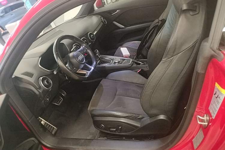 Used Audi TT 2015 TT Coupe 45 TFSI Left Front Seat