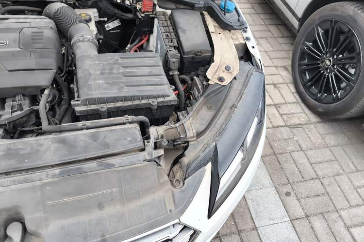Used Audi TT 2015 TT Coupe 45 TFSI Engine Bay Left