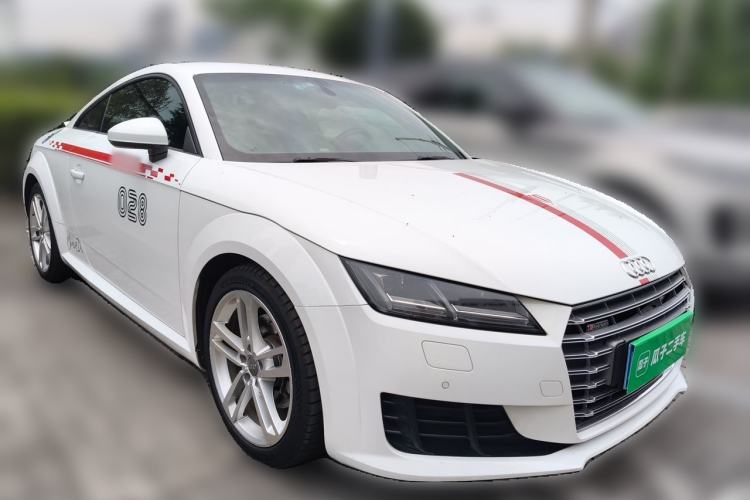 Used Audi TT 2015 TT Coupe 45 TFSI Front Right 45 Deg