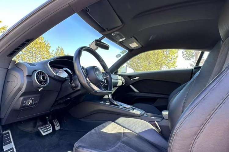 Used Audi TT 2015 TT Coupe 45 TFSI Interior 2
