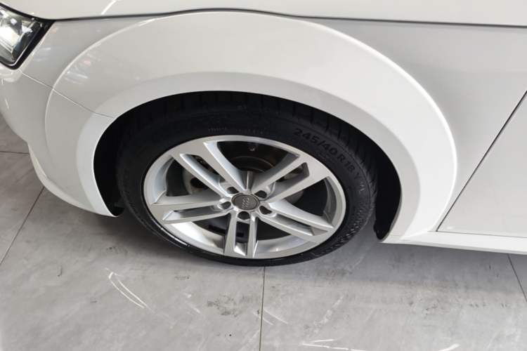 Used Audi TT 2015 TT Coupe 45 TFSI Left Front Wheel Hub