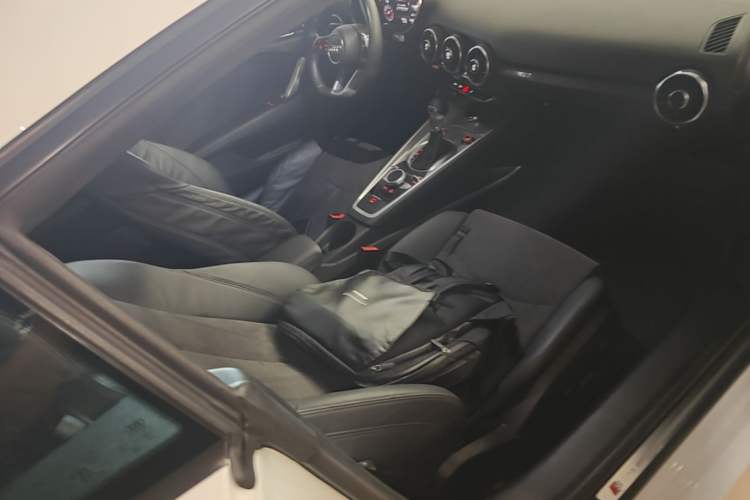 Used Audi TT 2015 TT Coupe 45 TFSI Right Front Seat