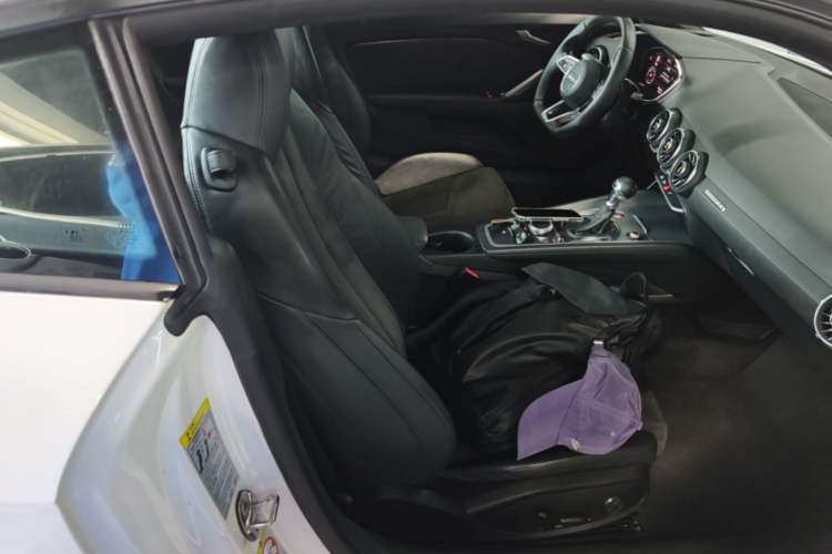 Used Audi TT 2015 TT Coupe 45 TFSI Right Front Seat