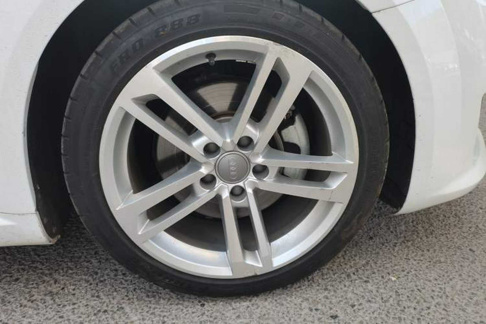 Used Audi TT 2015 TT Coupe 45 TFSI Right Front Wheel Hub