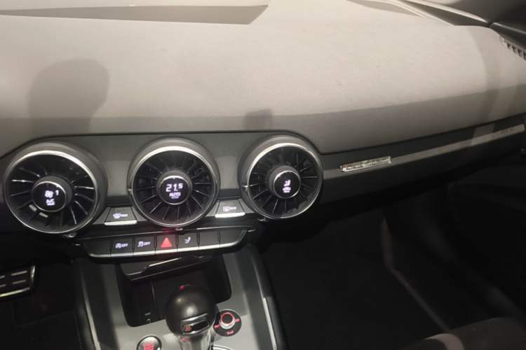 Used Audi TT 2015 TT Coupe 45 TFSI quattro Audio And AC Panel