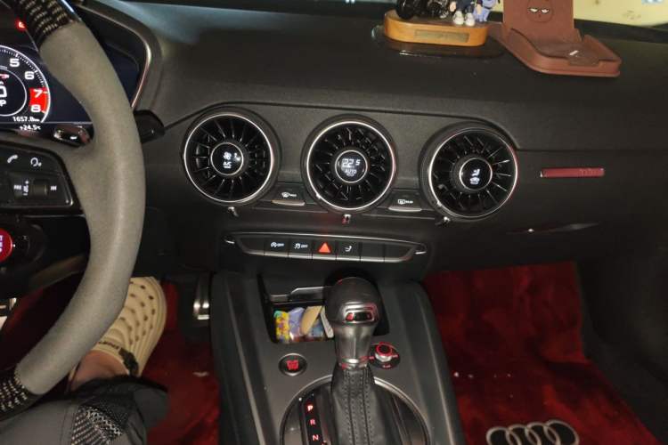 Used Audi TT 2015 TT Roadster 45 TFSI Audio And AC Panel
