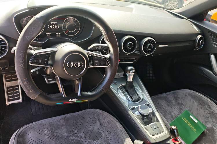 Used Audi TT 2015 TT Coupe 45 TFSI Center Console