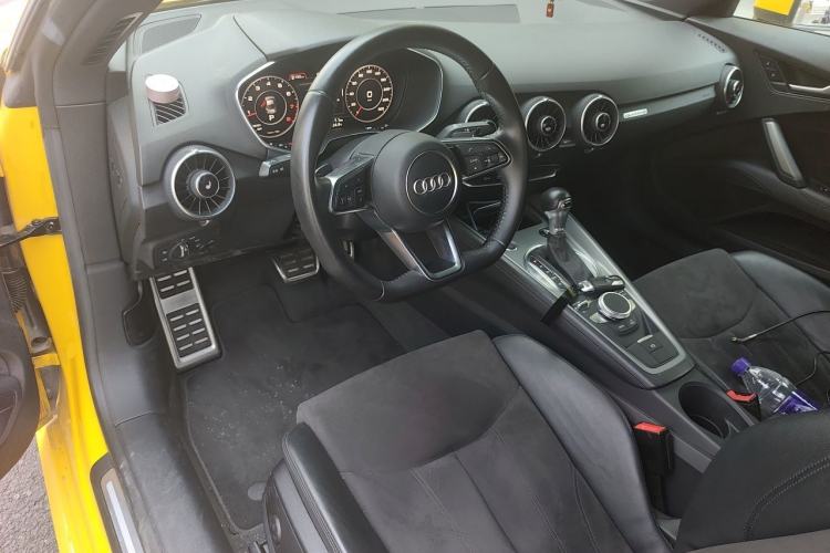 Used Audi TT 2015 TT Coupe 45 TFSI quattro Center Console