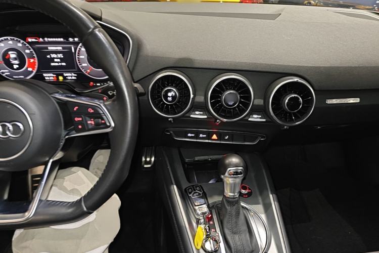 Used Audi TT 2015 TT Coupe 45 TFSI Center Console