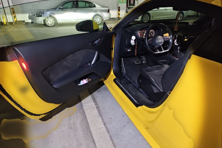 Used Audi TT 2015 TT Coupe 45 TFSI quattro Driver Seat