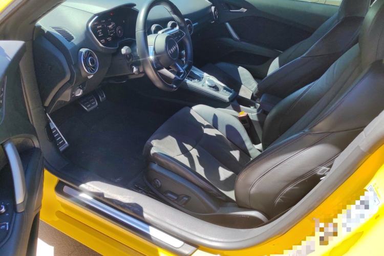 Used Audi TT 2015 TT Coupe 45 TFSI quattro Driver Seat