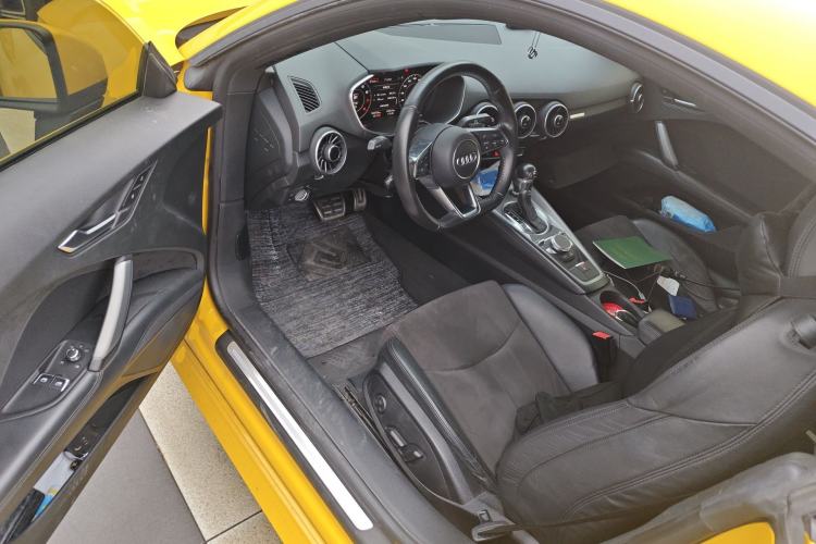 Used Audi TT 2015 TT Coupe 45 TFSI Driver Seat