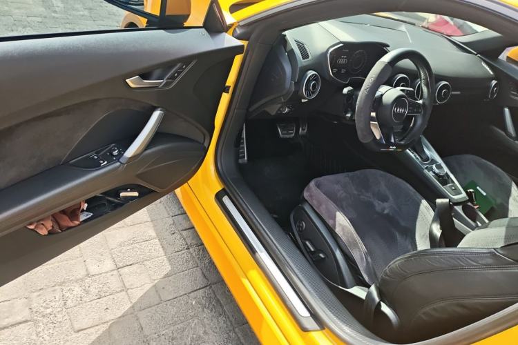 Used Audi TT 2015 TT Coupe 45 TFSI Driver Seat