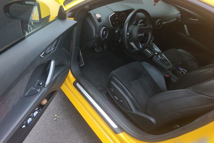 Used Audi TT 2015 TT Coupe 45 TFSI quattro Driver Seat