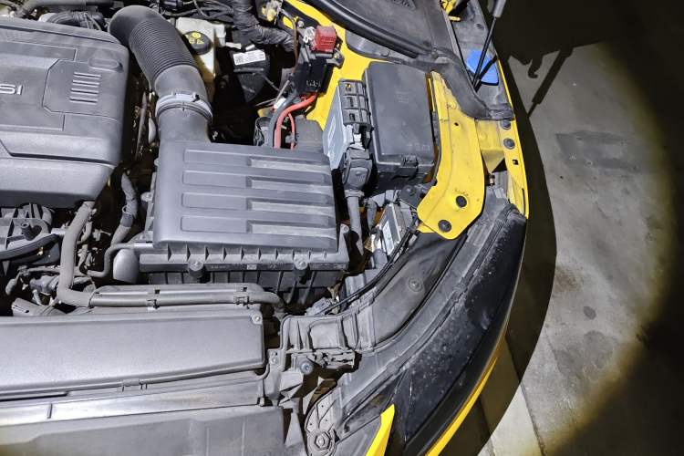 Used Audi TT 2015 TT Coupe 45 TFSI quattro Engine Bay Left
