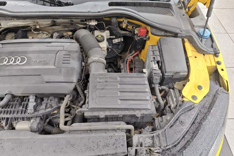 Used Audi TT 2015 TT Coupe 45 TFSI Engine Bay Left
