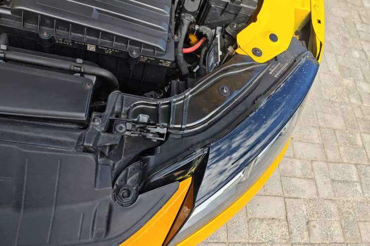 Used Audi TT 2015 TT Coupe 45 TFSI Engine Bay Left