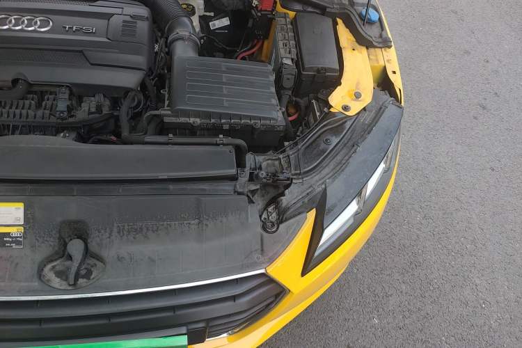 Used Audi TT 2015 TT Coupe 45 TFSI quattro Engine Bay Left