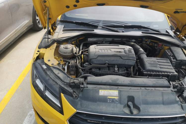 Used Audi TT 2015 TT Coupe 45 TFSI quattro Engine Bay Right