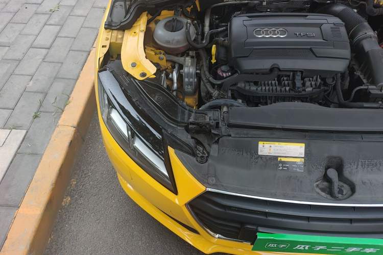 Used Audi TT 2015 TT Coupe 45 TFSI quattro Engine Bay Right