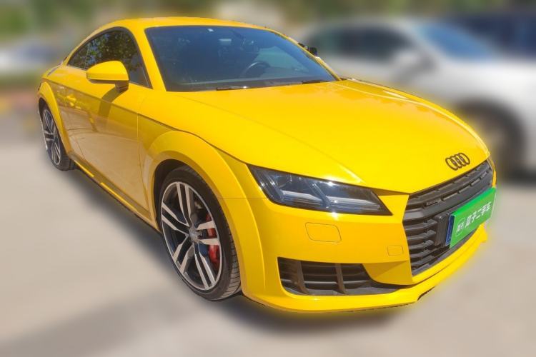 Used Audi TT 2015 TT Coupe 45 TFSI quattro Front Right 45 Deg