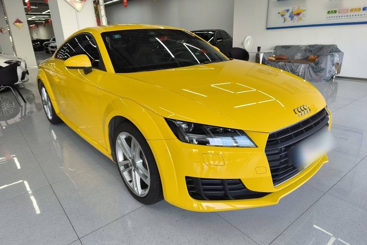 Used Audi TT 2015 TT Coupe 45 TFSI Front Right 45 Deg