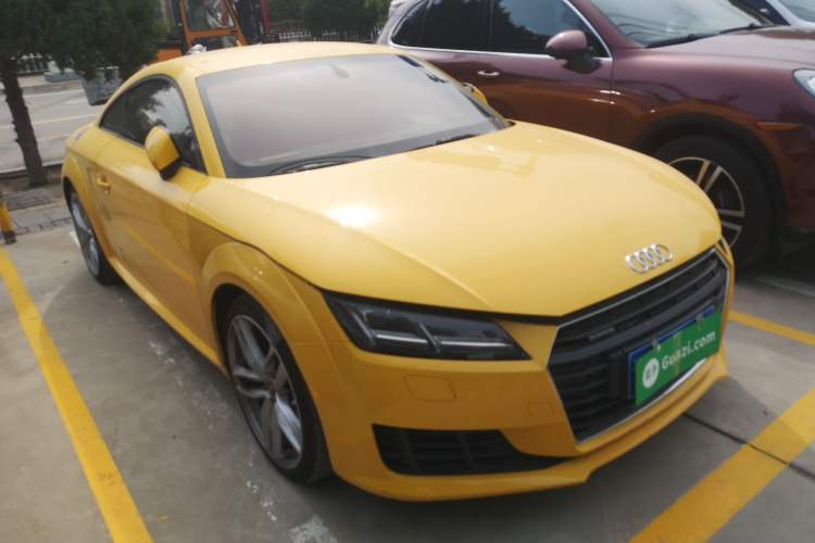 Used Audi TT 2015 TT Coupe 45 TFSI quattro Front Right 45 Deg