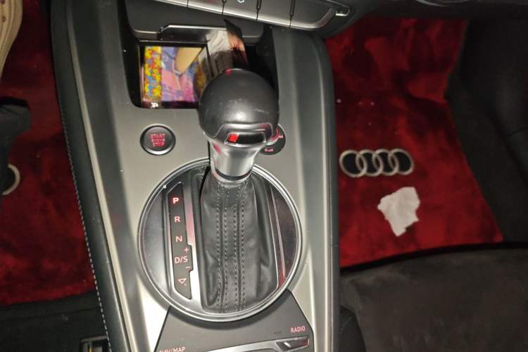 Used Audi TT 2015 TT Roadster 45 TFSI Gear Lever