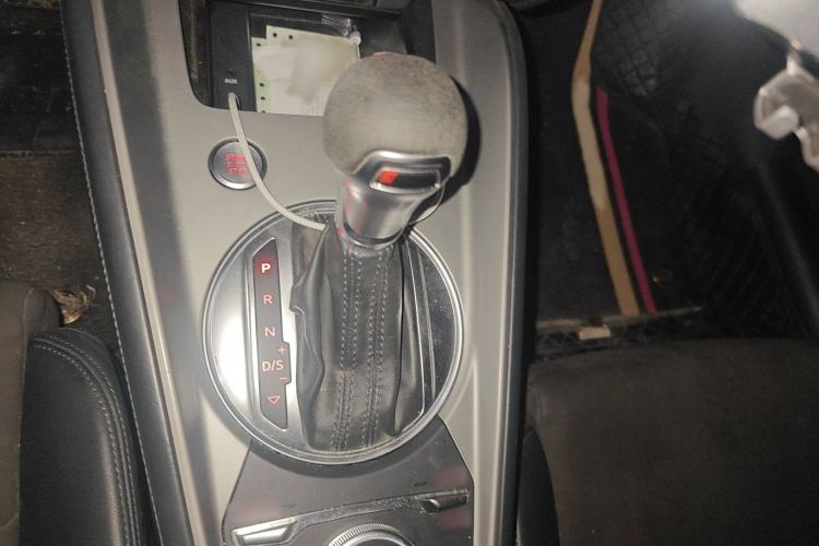 Used Audi TT 2015 TT Coupe 45 TFSI quattro Gear Lever