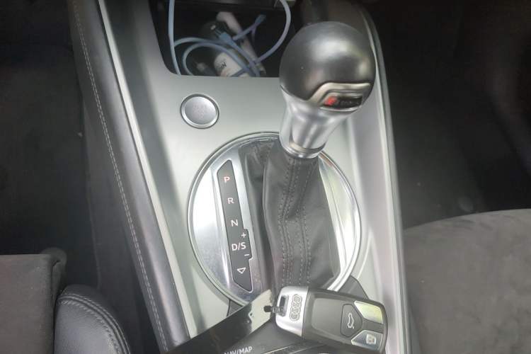 Used Audi TT 2015 TT Coupe 45 TFSI quattro Gear Lever