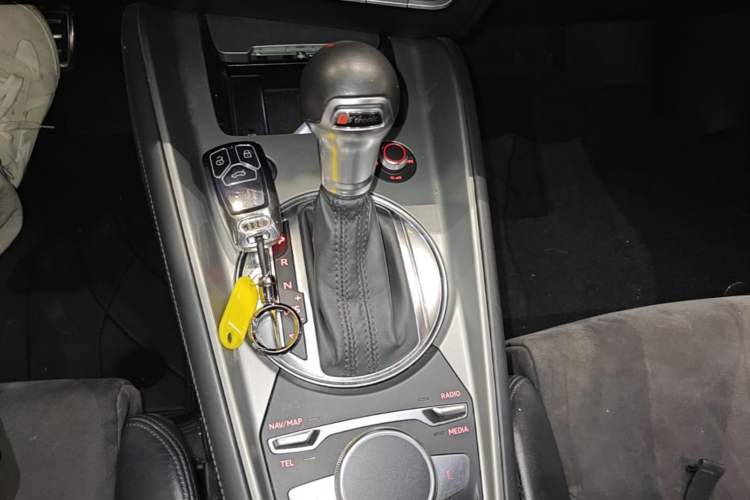 Used Audi TT 2015 TT Coupe 45 TFSI Gear Lever