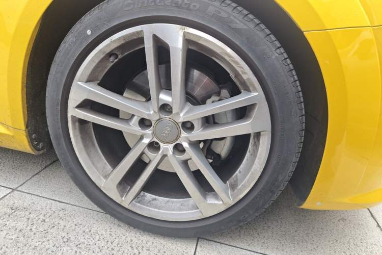 Used Audi TT 2015 TT Coupe 45 TFSI Right Front Wheel Hub